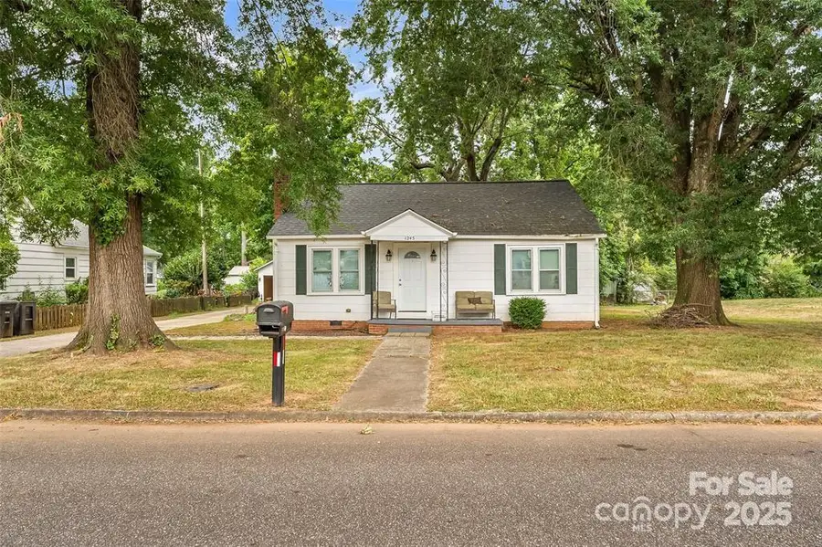 1245 Mitchell Avenue, Statesville, NC 28677 - Image #2