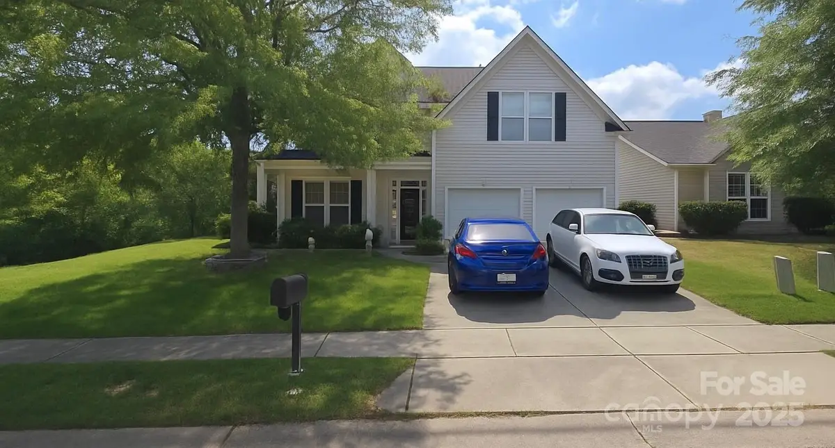 13834 Riding Hill Avenue, Charlotte, NC 28213 - Image #1