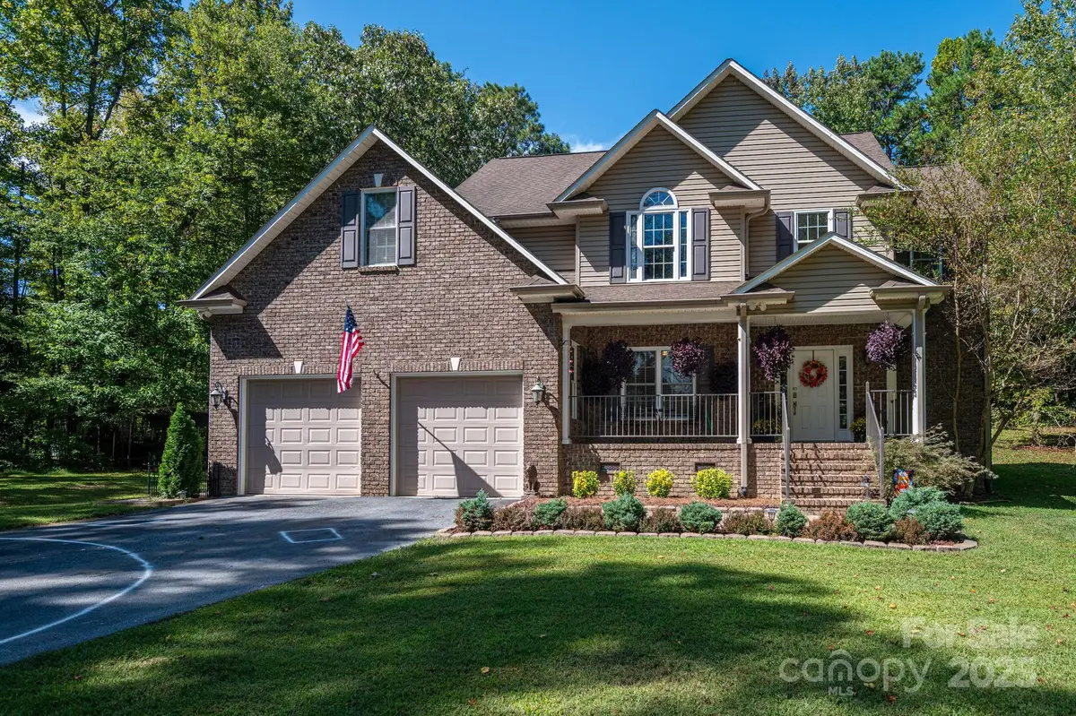 741 Sunridge Drive, Lincolnton, NC 28092 - Image #1