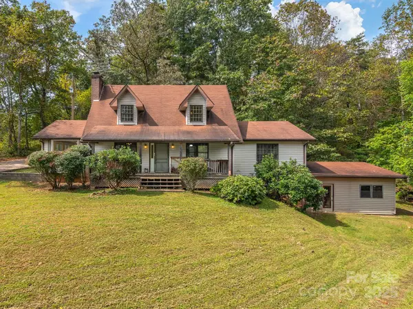 19 Bakers Acres Lane, Leicester, NC 28748