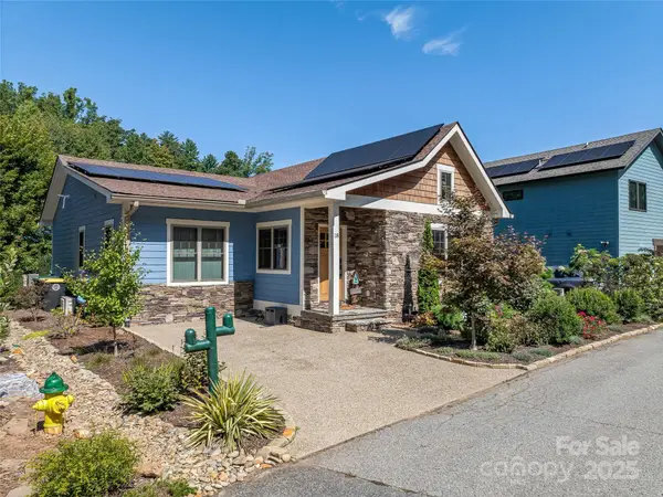 18 Destination Drive, Asheville, NC 28806