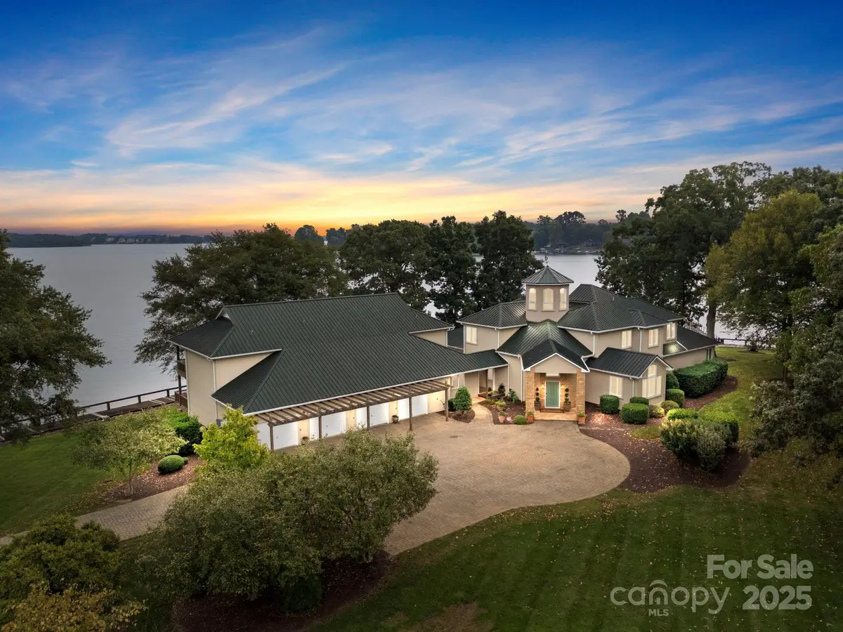 1890 Yacht Club Drive, Denver, NC 28037 - Image #1