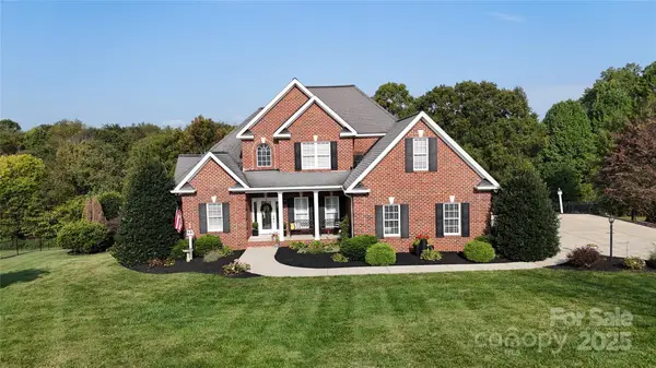 2400 Carriage Lane, Lincolnton, NC 28092