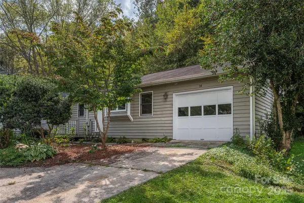 14 Llama Vista Court, Black Mountain, NC 28711