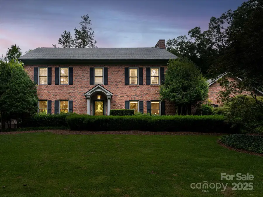91 Carter Cove Road, Asheville, NC 28804 - Image #2