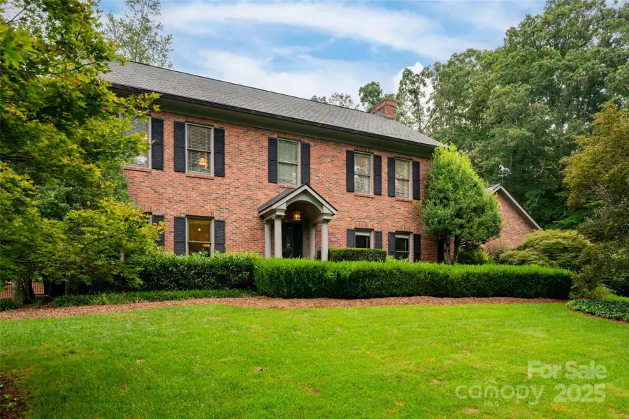 91 Carter Cove Road, Asheville, NC 28804 - Image #3