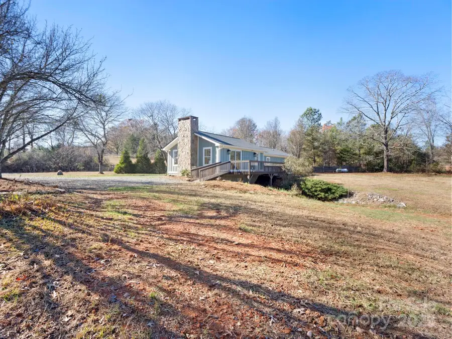 100 Gilbert Road, Columbus, NC 28722 - Image #2