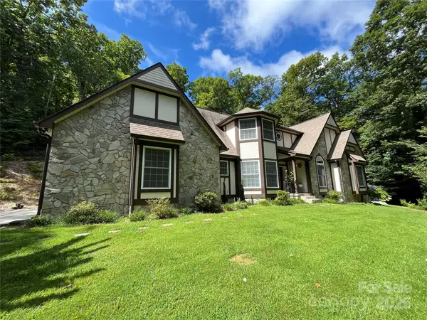 4462 Old Us 25 Highway, Zirconia, NC 28790