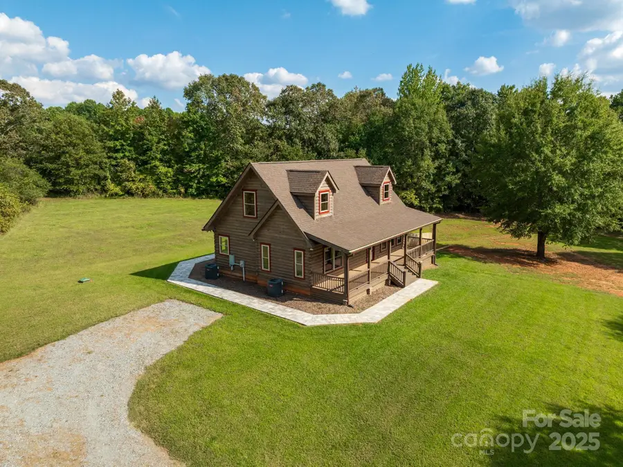 185 Robinson Acres Lane, Rutherfordton, NC 28139 - Image #3