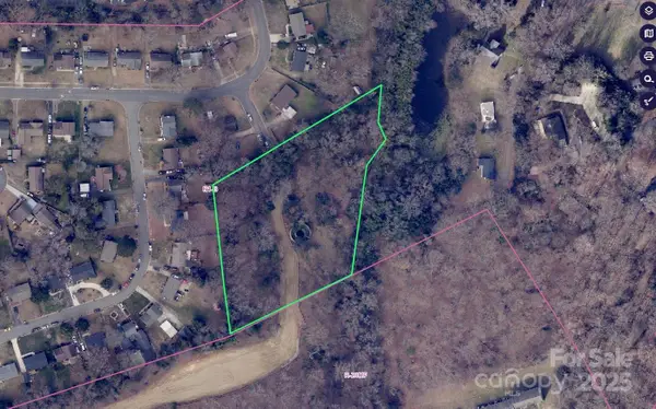 512 Farmhurst Drive, Charlotte, NC 28217