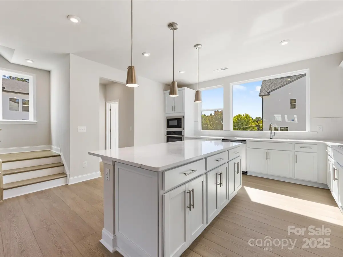 808 Flintside Lane, Charlotte, NC 28217 - Image #1