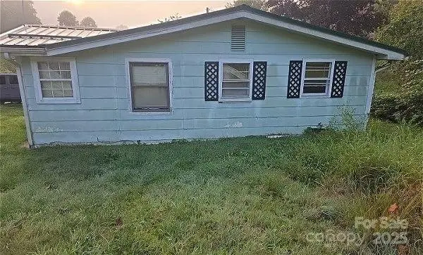 1905 Little Creek Road, Burnsville, NC 28714 - Image #2