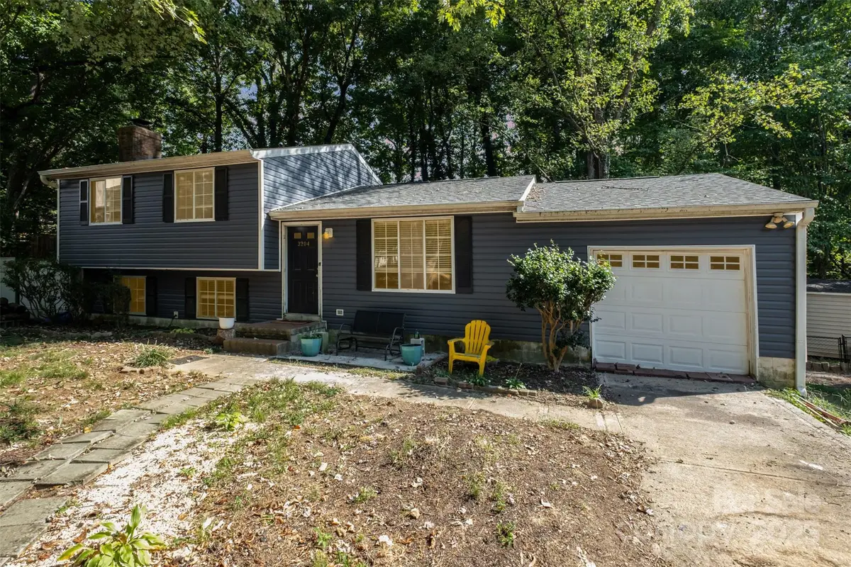 3204 Winchelsea Drive, Charlotte, NC 28212 - Image #1