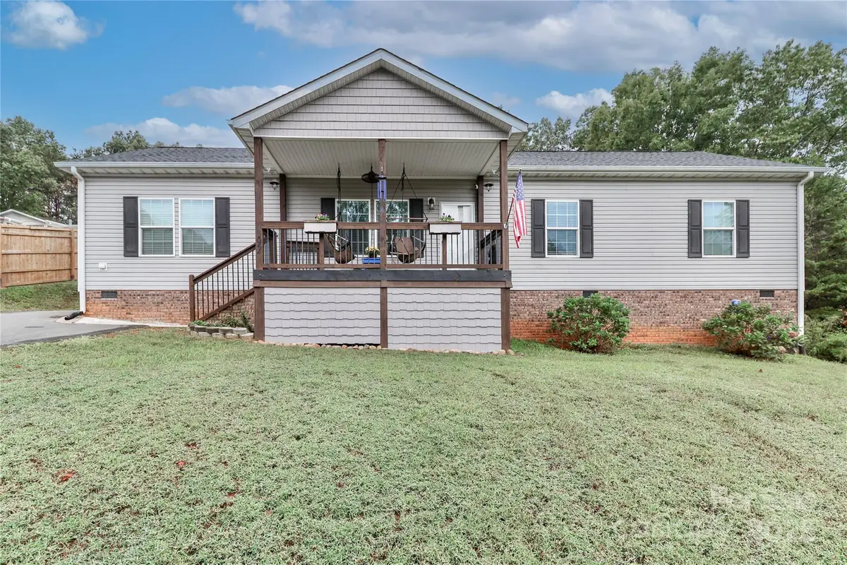 192 Apple Valley Lane, Statesville, NC 28677 - Image #1