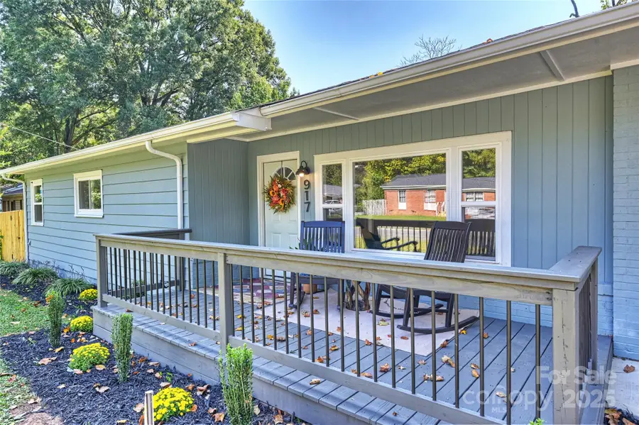 917 Lewiston Avenue, Charlotte, NC 28208 - Image #2
