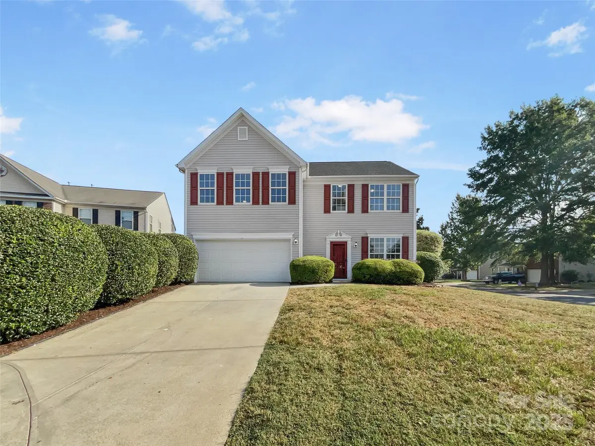 3915 Cameron Run Lane, Matthews, NC 28105 - Image #1
