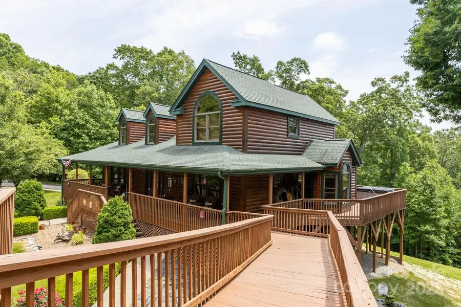 110 Mountain Crest Drive S, Marion, NC 28752 - Image #2