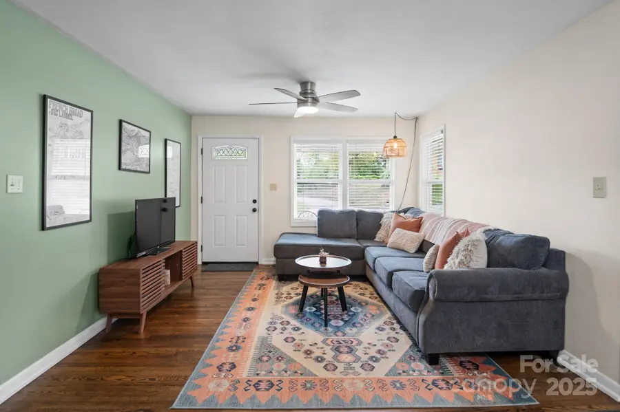 970 W Chapel Road, Asheville, NC 28803 - Image #2