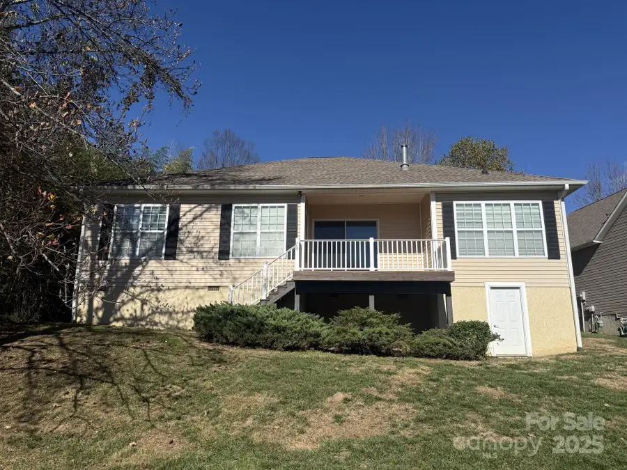 18 Eagle Pointe Way, Flat Rock, NC 28731 - Image #3
