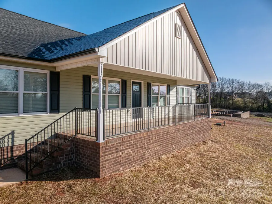 2984 W Nc 27 Highway, Lincolnton, NC 28092 - Image #3