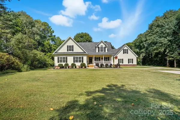 710 Mcdowell Place, Stanley, NC 28164