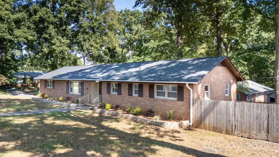 810 Springs Street, Fort Mill, SC 29715 - Image #2