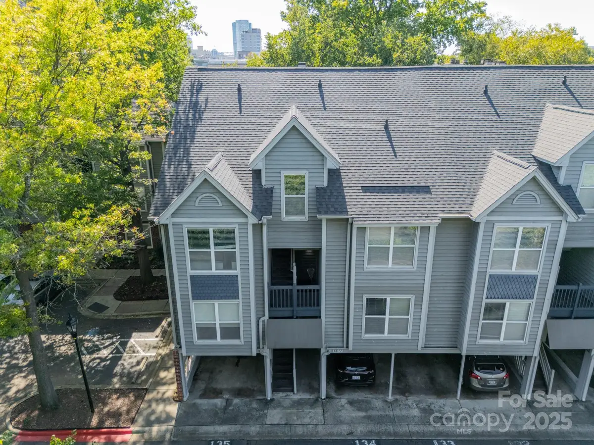 521 N Graham Street #3E, Charlotte, NC 28202 - Image #1