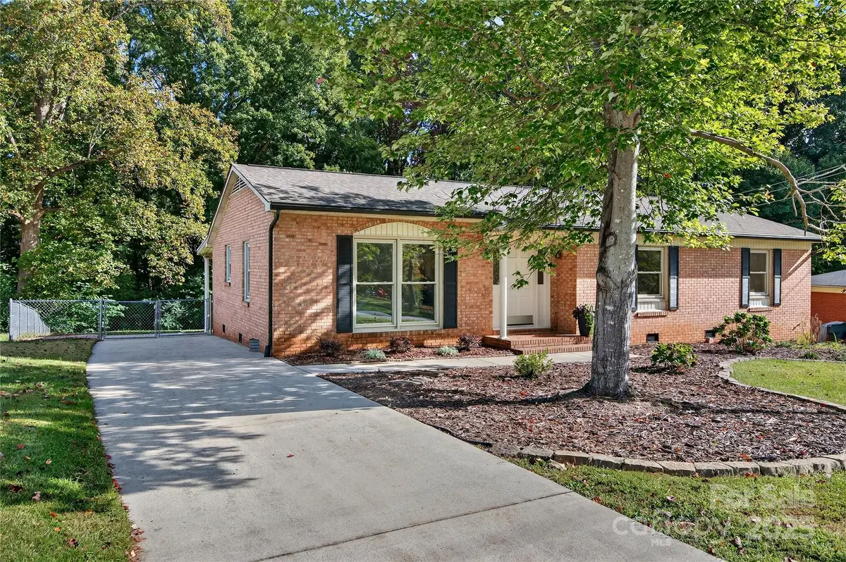 122 Brookfield Circle, Mooresville, NC 28115 - Image #1