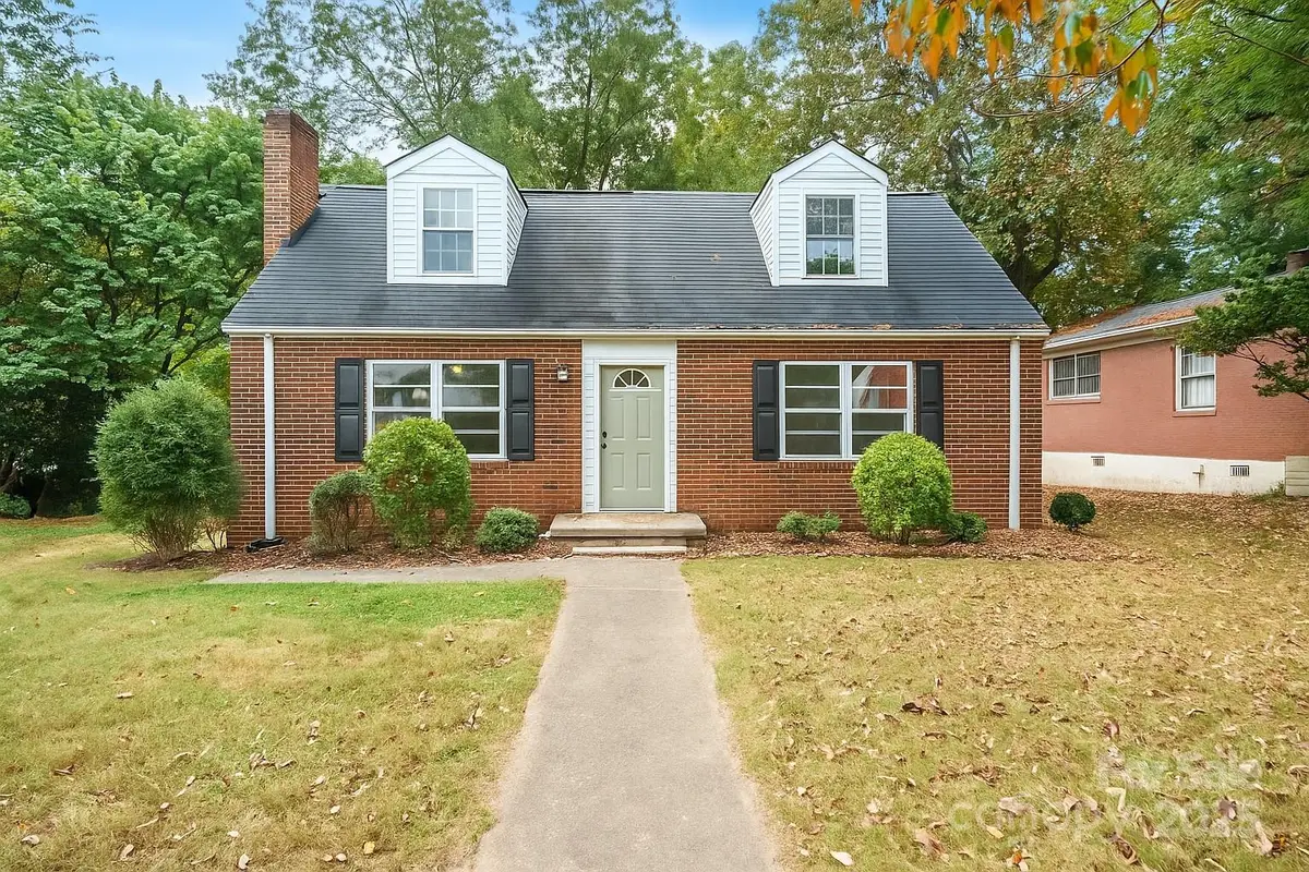 1261 Elizabeth Avenue, Statesville, NC 28677 - Image #1