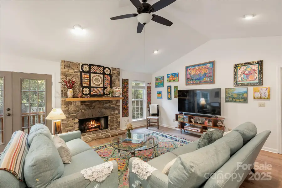75 Hickory Drive, Highlands, NC 28741 - Image #3