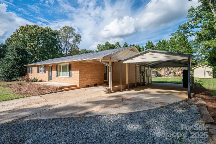 3508 Merry Oaks Lane, Dallas, NC 28034 - Image #2