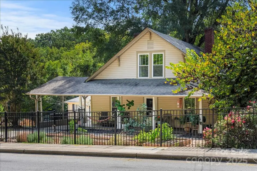 208 Corban Avenue Se, Concord, NC 28025 - Image #2