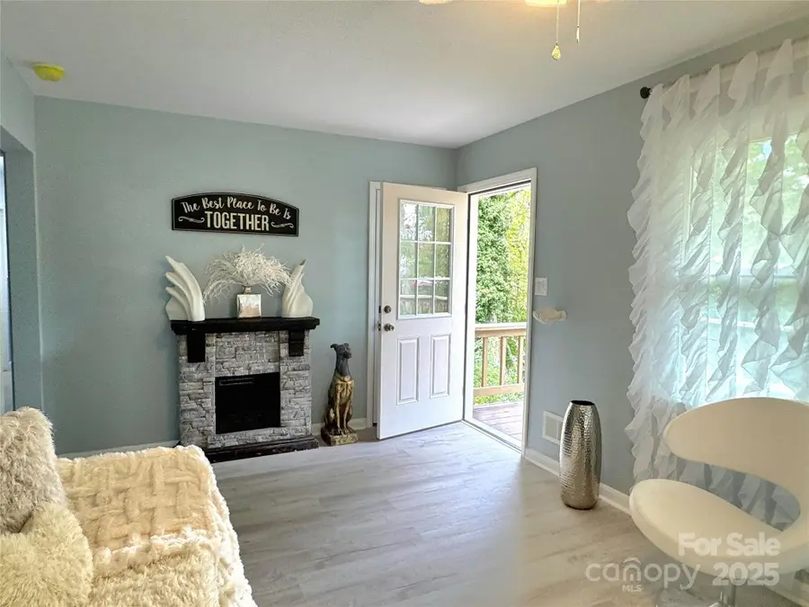 128 Applewood Lane, Spartanburg, SC 29307 - Image #3