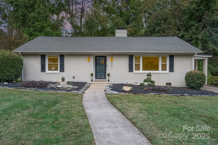 931 Hickory Nut Street, Charlotte, NC 28205 - Image #2
