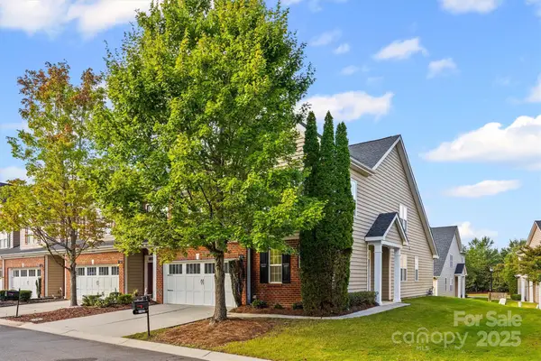 11022 Lucky Horseshoe Lane, Charlotte, NC 28277