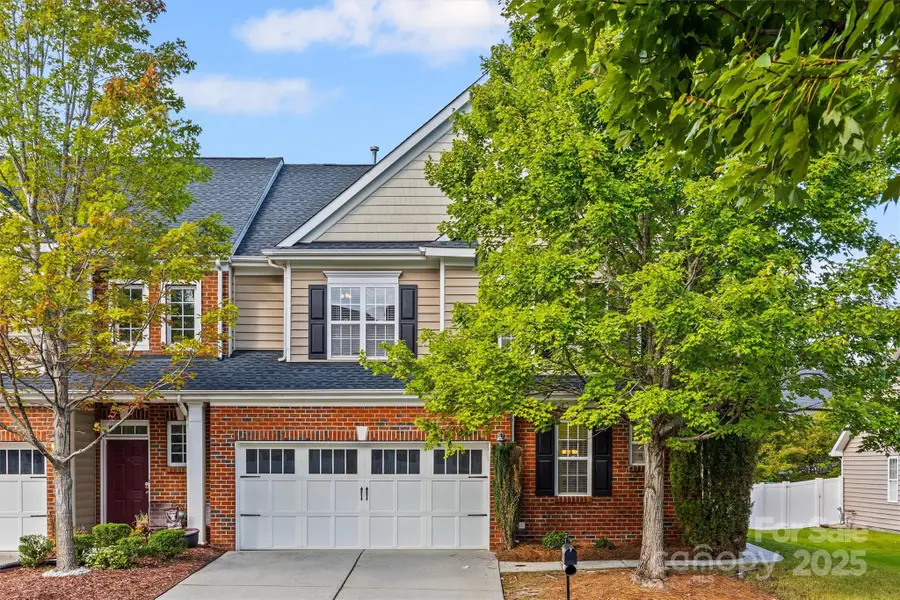 11022 Lucky Horseshoe Lane, Charlotte, NC 28277 - Image #2