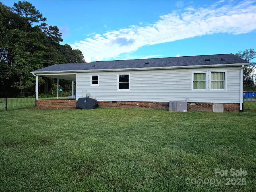 2363 Edna Street, Catawba, NC 28609 - Image #2