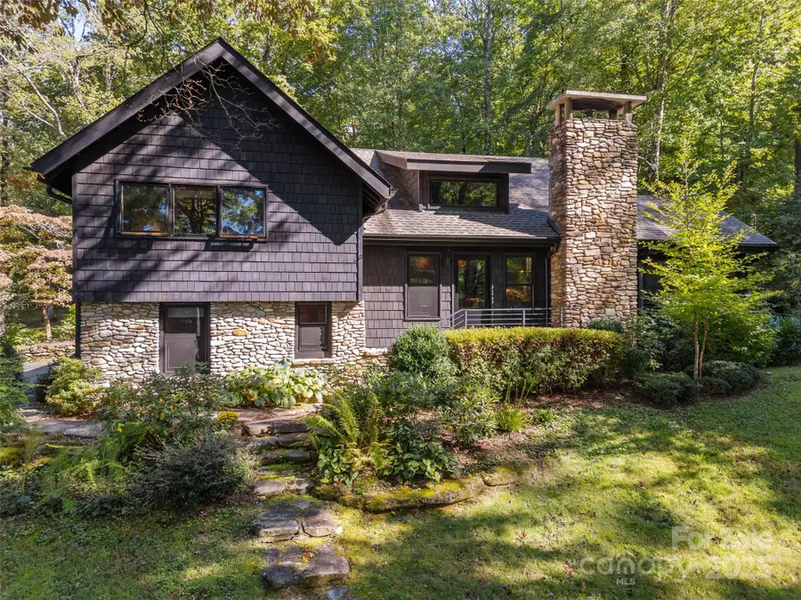 212 SE Shore Drive, Lake Toxaway, NC 28747 - Image #2