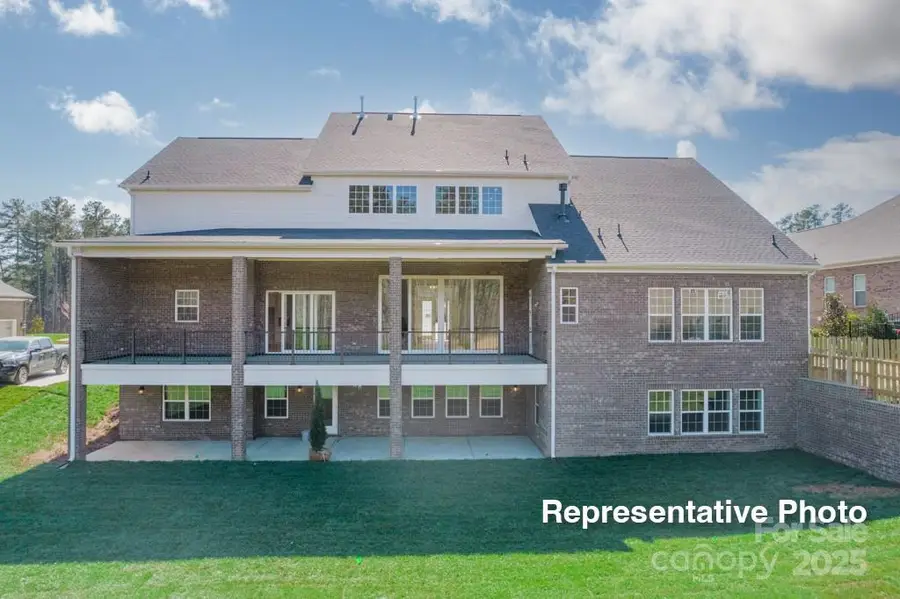 414 Turtleback Ridge, Matthews, NC 28104 - Image #3