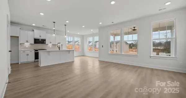 114 Canary Lane, Mooresville, NC 28115