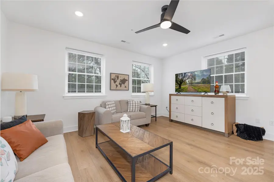 203 Grandin Road #2, Charlotte, NC 28208 - Image #3