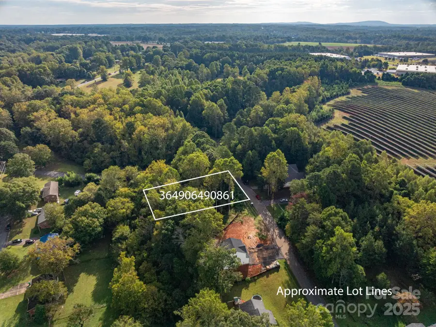 1251 E I Street, Newton, NC 28658 - Image #2