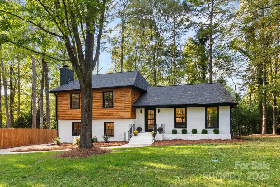 509 Selkirk Place, Charlotte, NC 28270 - Image #2