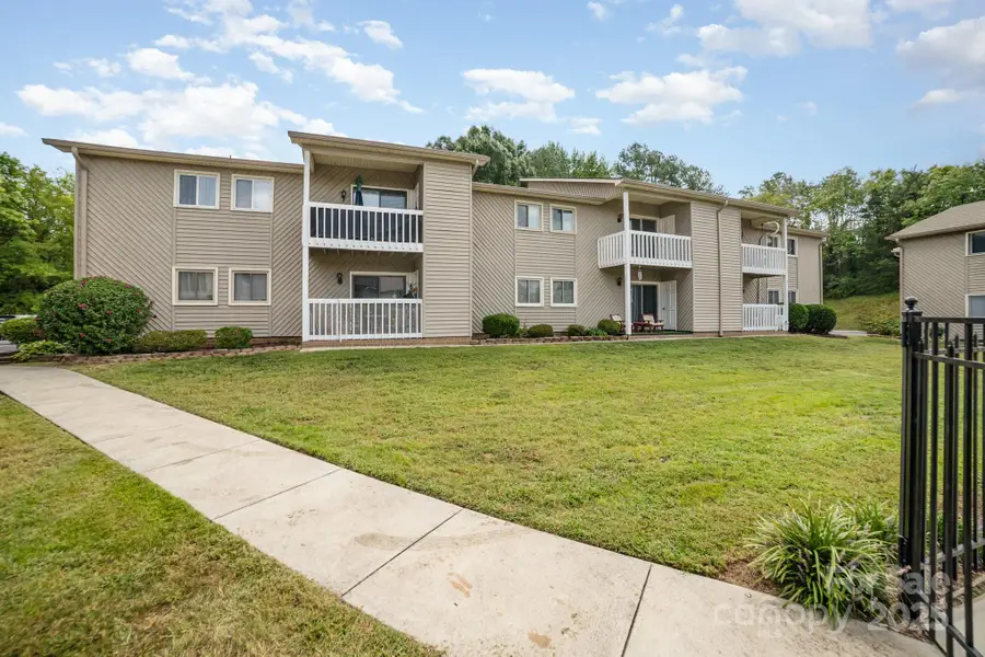 140 Lake Concord Road Ne #D8, Concord, NC 28025 - Image #2