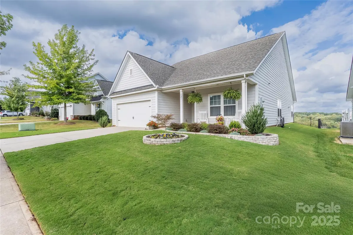121 Jana Drive, Statesville, NC 28677 - Image #1
