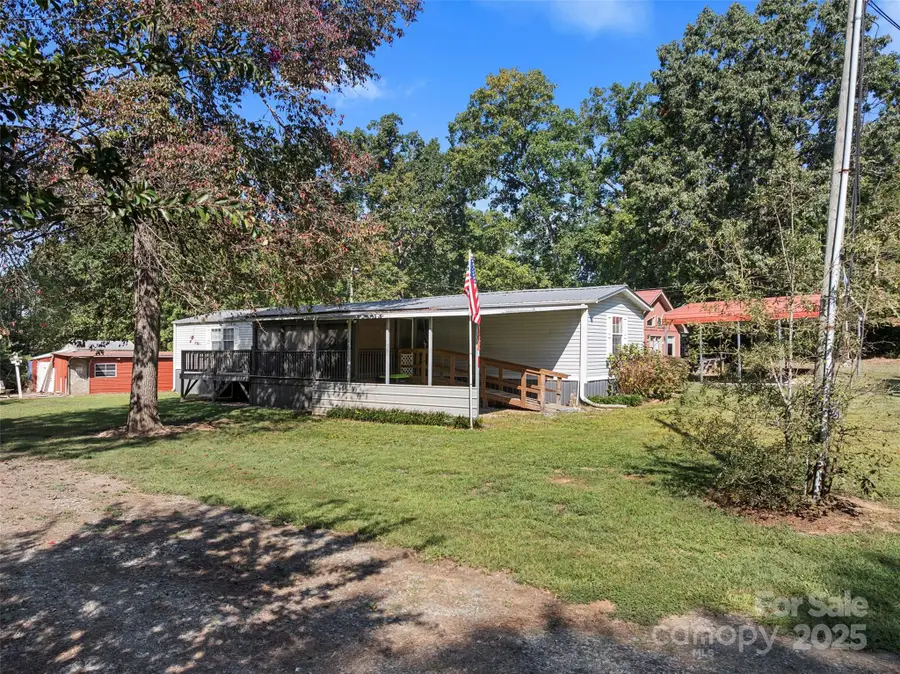 128 St Albans Lane, Lexington, NC 27292 - Image #3