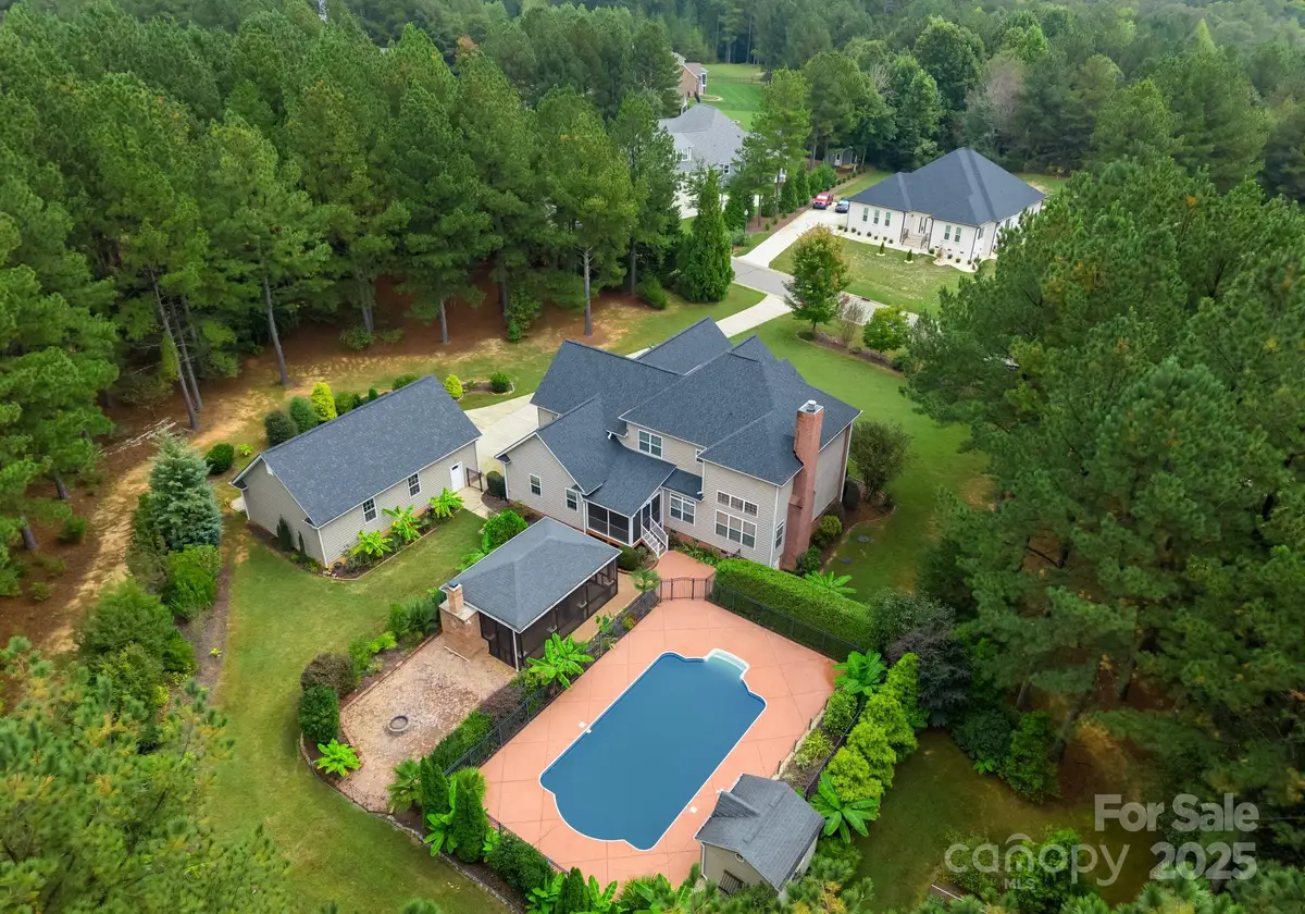 7133 Gildhall Court, Denver, NC 28037 - Image #1