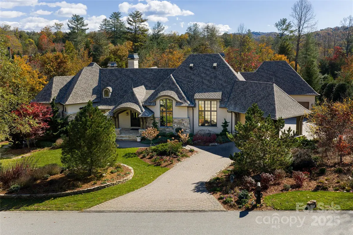 10 Fairsted Drive, Asheville, NC 28803 - Image #1