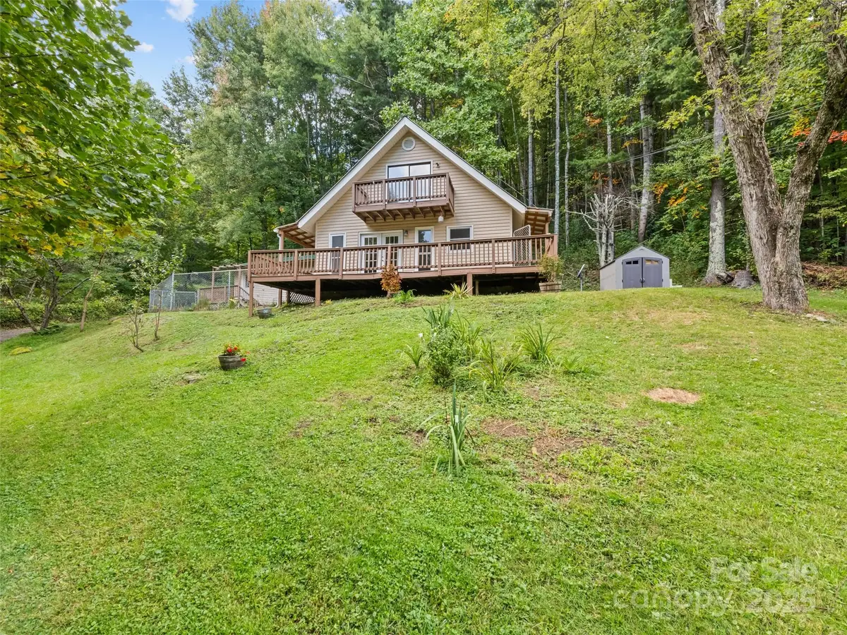 128 Rome Beauty Road, Waynesville, NC 28785 - Image #1