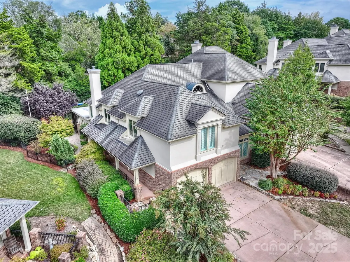 8915 Challis Hill Lane, Charlotte, NC 28226 - Image #1